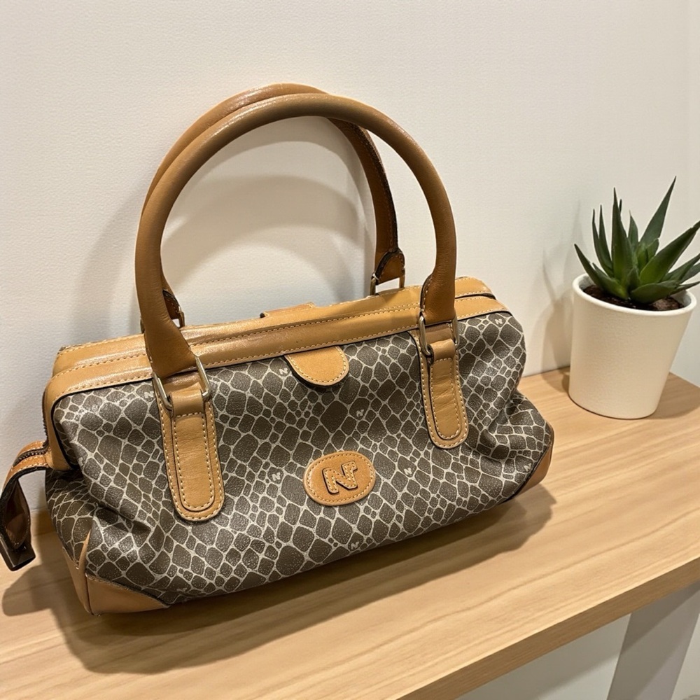 Nina Ricci East-West Satchel - Picture 1 of 11